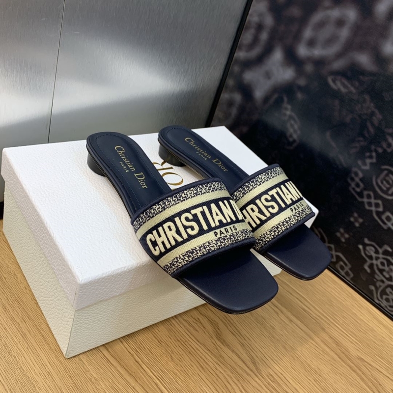 ch**an D*or slippers